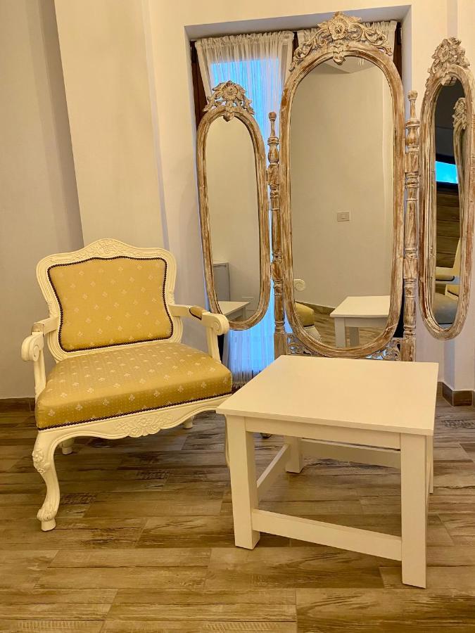 Pensiunea Charlotte Boutique Bacău Exterior foto